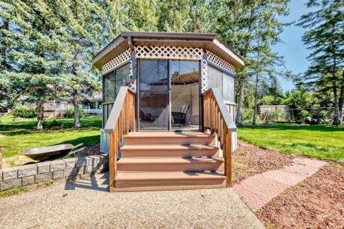 884 East Chestermere Drive, Chestermere, AB - Outdoor