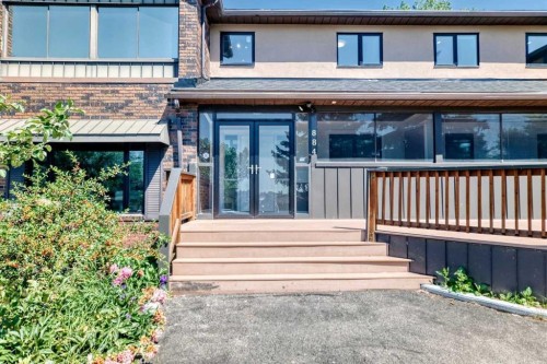 884 East Chestermere Drive, Chestermere, AB - Outdoor