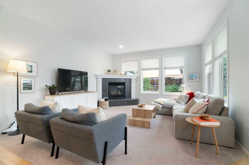 60 Cougar Ridge View, Calgary, AB 