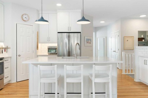60 Cougar Ridge View, Calgary, AB 