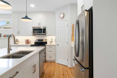 60 Cougar Ridge View, Calgary, AB 