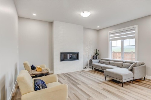 146 Yorkstone Way Sw, Calgary, AB 