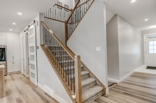 146 Yorkstone Way Sw, Calgary, AB 