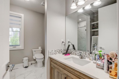 146 Yorkstone Way Sw, Calgary, AB 