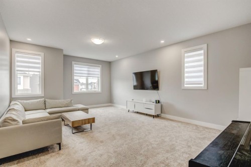 146 Yorkstone Way Sw, Calgary, AB 