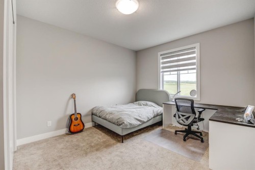 146 Yorkstone Way Sw, Calgary, AB 