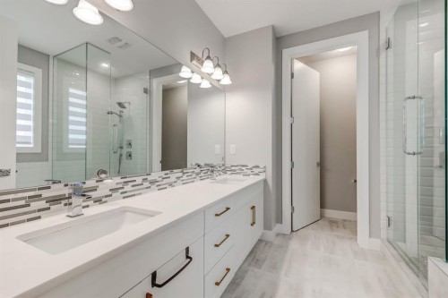 146 Yorkstone Way Sw, Calgary, AB 