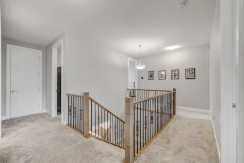 146 Yorkstone Way Sw, Calgary, AB 