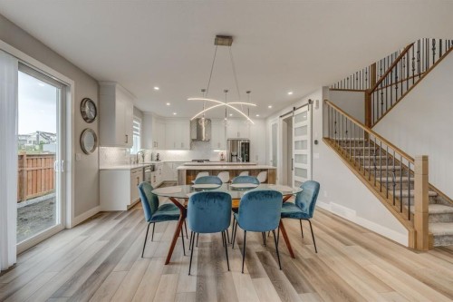 146 Yorkstone Way Sw, Calgary, AB 