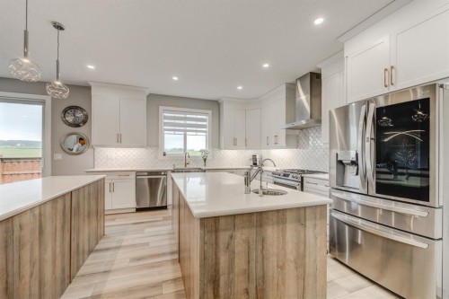 146 Yorkstone Way Sw, Calgary, AB 