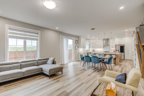 146 Yorkstone Way Sw, Calgary, AB 
