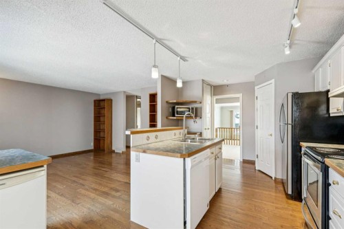 328 Norseman Road Nw, Calgary, AB 