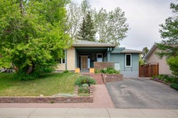 328 Norseman Road NW Calgary, AB T2K 5M5