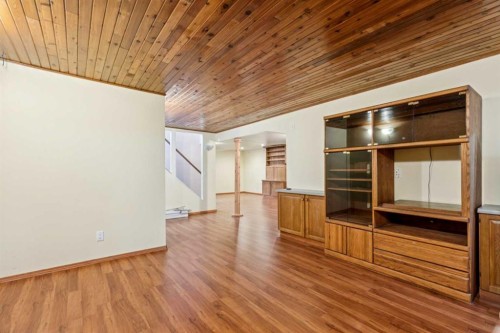 328 Norseman Road Nw, Calgary, AB 