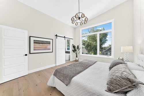 3106 15 Avenue Sw, Calgary, AB - Indoor Photo Showing Bedroom