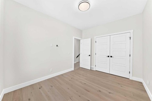 3106 15 Avenue Sw, Calgary, AB - Indoor Photo Showing Other Room