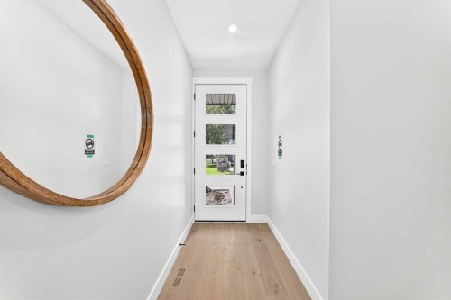 3106 15 Avenue Sw, Calgary, AB - Indoor Photo Showing Other Room