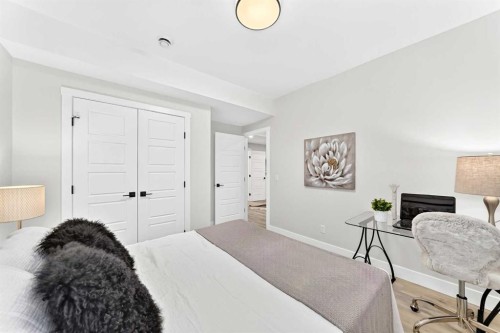 3106 15 Avenue Sw, Calgary, AB - Indoor Photo Showing Bedroom
