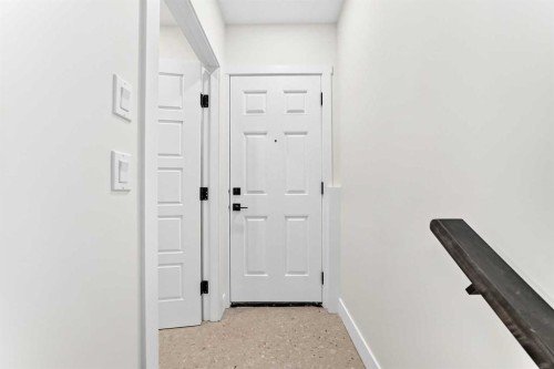 3106 15 Avenue Sw, Calgary, AB - Indoor Photo Showing Other Room