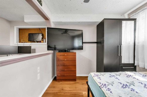 215 Erin Woods Drive Se, Calgary, AB 