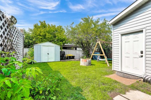 215 Erin Woods Drive Se, Calgary, AB 