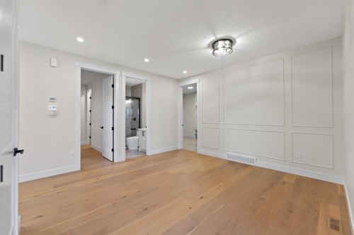39 South Shore Road, Chestermere, AB - Indoor Photo Showing Other Room