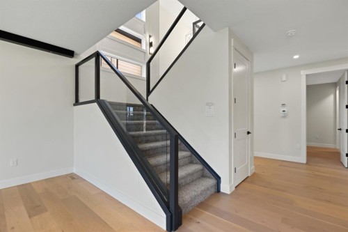 39 South Shore Road, Chestermere, AB - Indoor Photo Showing Other Room