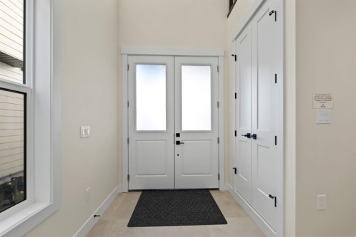 39 South Shore Road, Chestermere, AB - Indoor Photo Showing Other Room
