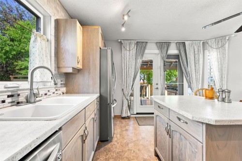 760 Riverbend Drive Se, Calgary, AB 