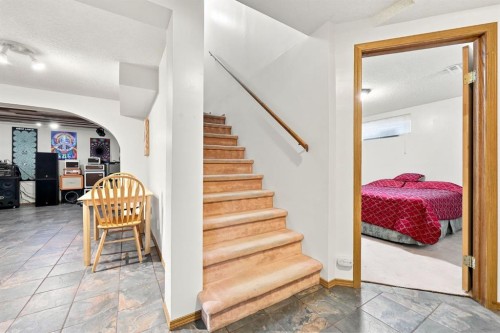 760 Riverbend Drive Se, Calgary, AB 
