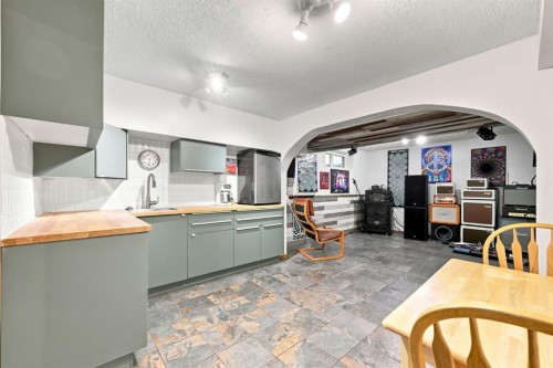 760 Riverbend Drive Se, Calgary, AB 