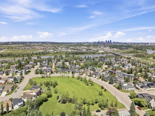 760 Riverbend Drive Se, Calgary, AB 
