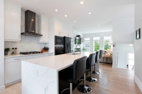 162 Greenbriar Way Nw, Calgary, AB 