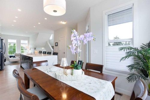 162 Greenbriar Way Nw, Calgary, AB 