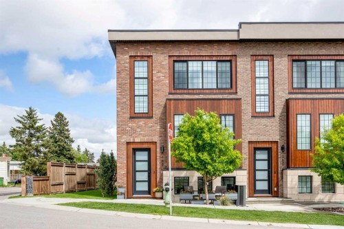 162 Greenbriar Way Nw, Calgary, AB 