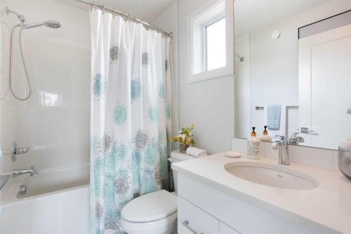 162 Greenbriar Way Nw, Calgary, AB 