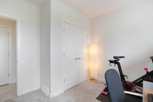 162 Greenbriar Way Nw, Calgary, AB 