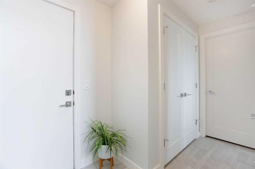 162 Greenbriar Way Nw, Calgary, AB 