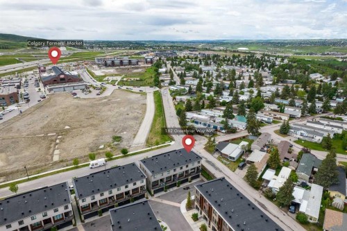 162 Greenbriar Way Nw, Calgary, AB 