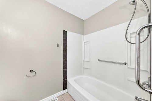 641 Whitewood Road Ne, Calgary, AB 
