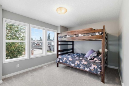 117 Auburn Glen Drive Se, Calgary, AB - Indoor Photo Showing Bedroom