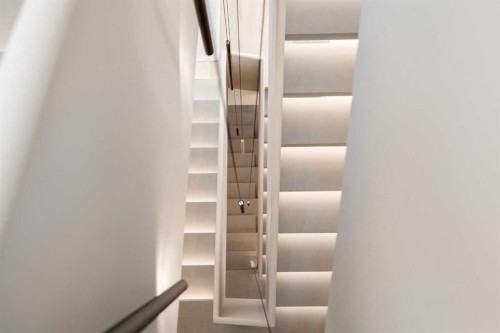 1815 11 Avenue Nw, Calgary, AB 