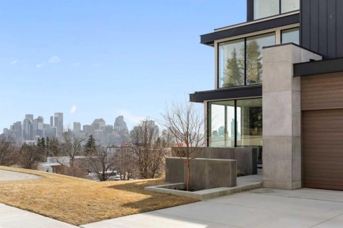 1815 11 Avenue Nw, Calgary, AB 