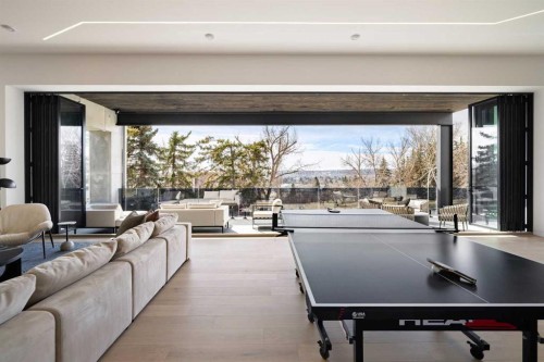 1815 11 Avenue Nw, Calgary, AB 