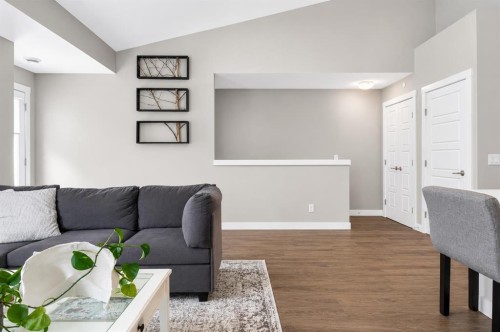 188 Livingston Common Ne, Calgary, AB 