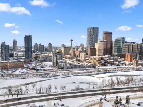 405-123 4 Street Ne, Calgary, AB - Outdoor With View