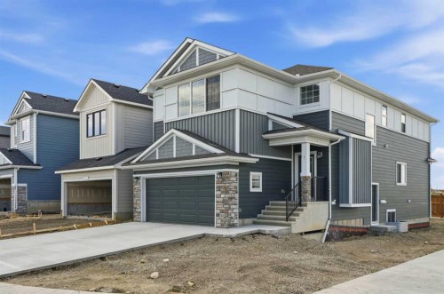 7 Verdure Gate Sw, Calgary, AB 