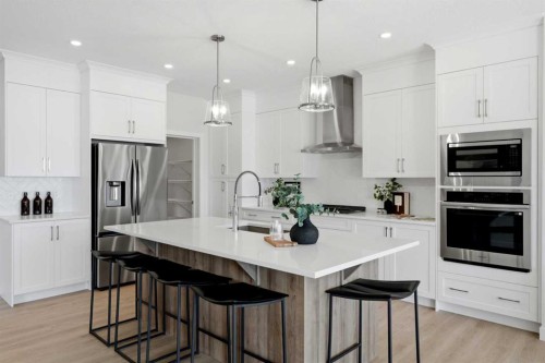 7 Verdure Gate Sw, Calgary, AB 