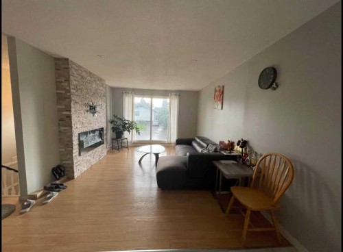4004 14 Avenue Se, Calgary, AB 