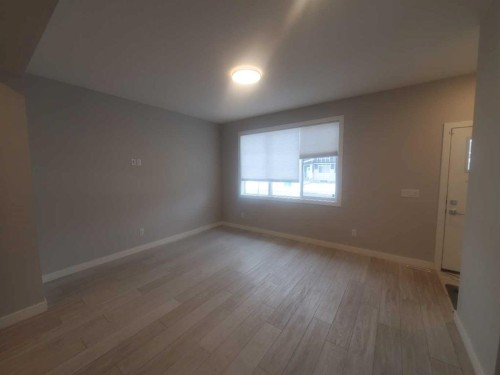 1045 West Lakeview Drive, Chestermere, AB - Indoor Photo Showing Other Room